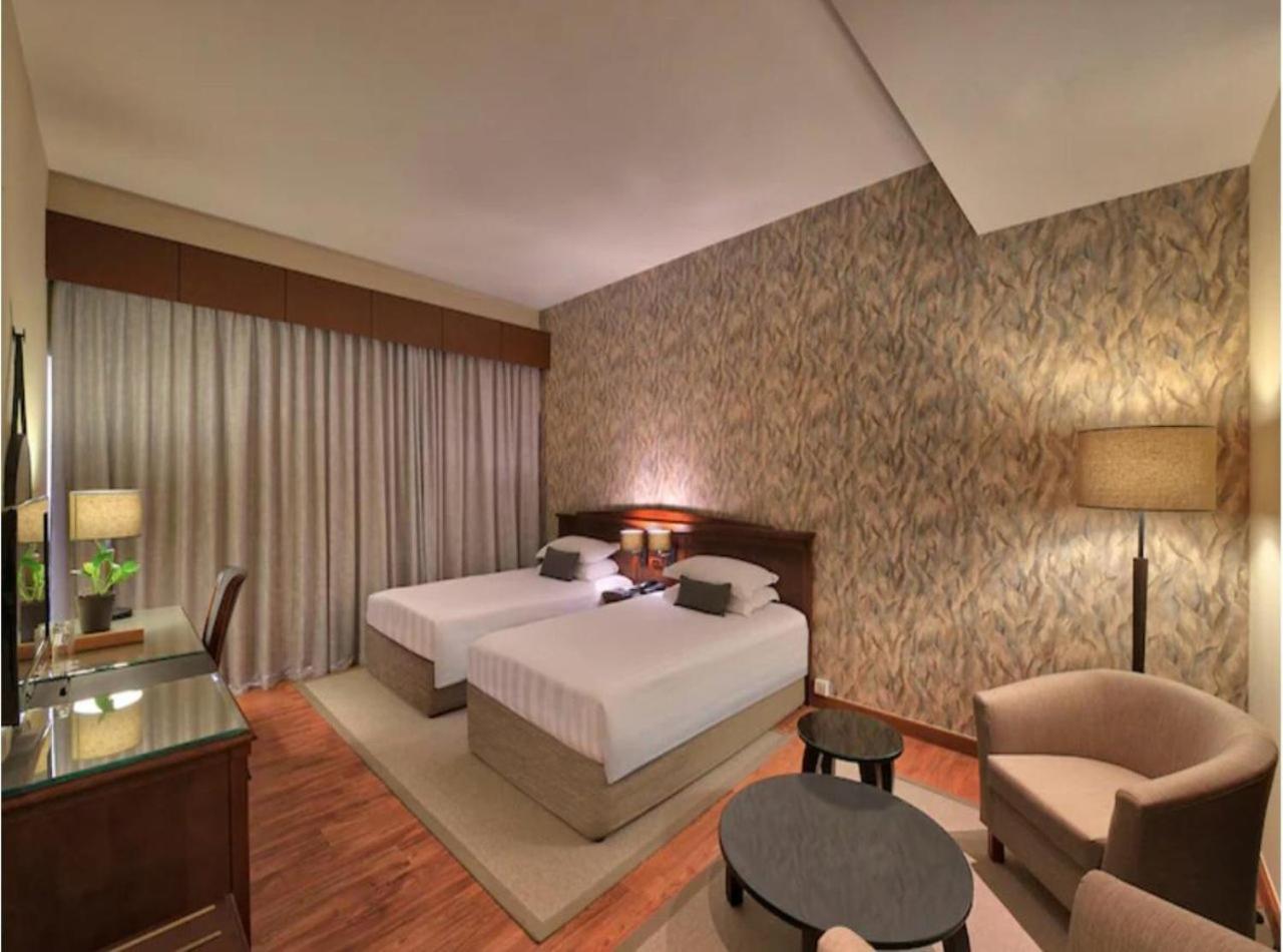 The Seven Near Igi Airport Delhi